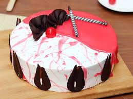 Strawberry Cake with Design