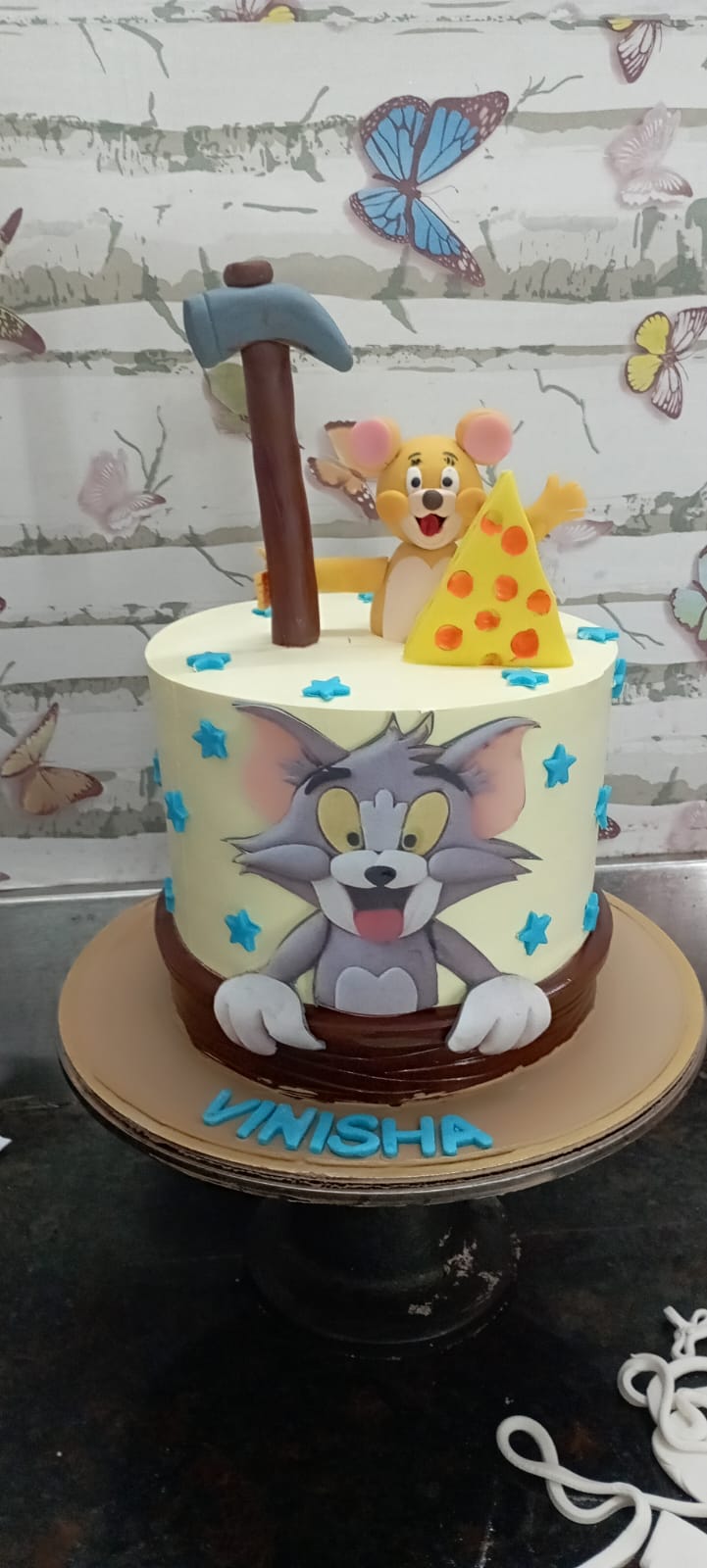 Tom and jerry cake